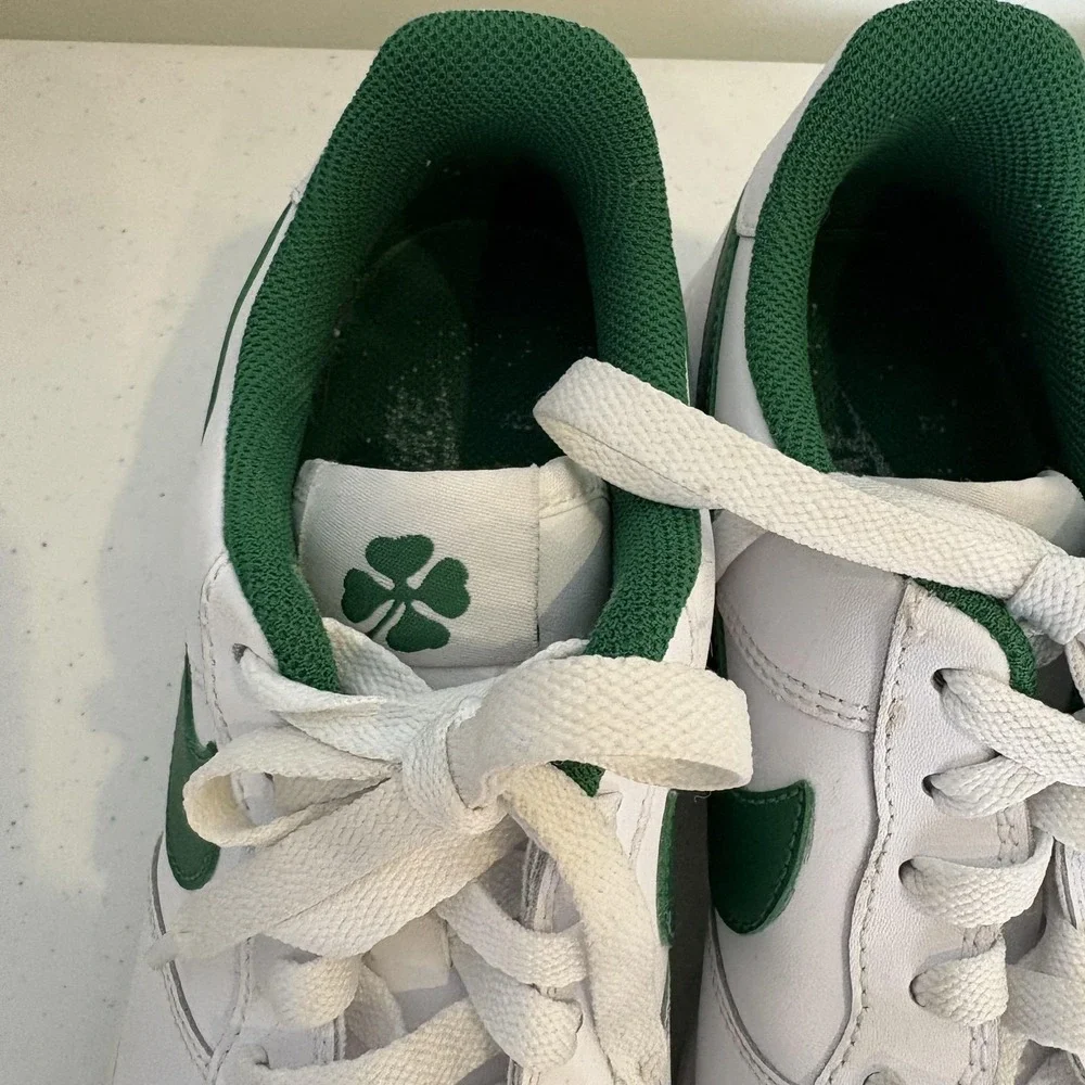 Nike Air Force 1 Shoes Boys 6Y‎ Low Retro 314192-133 Irish 2009